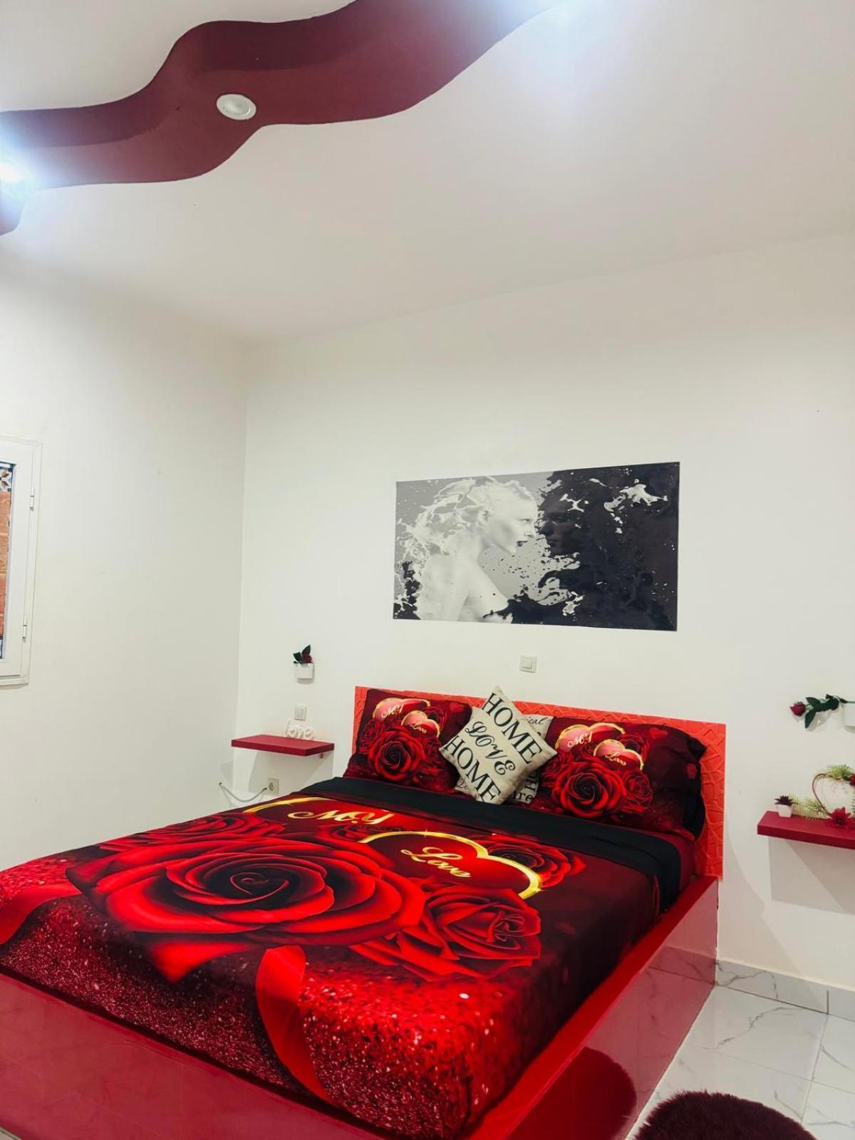 Bed and Breakfast Grace House Jacuzzi Saly Portudal Exterior foto